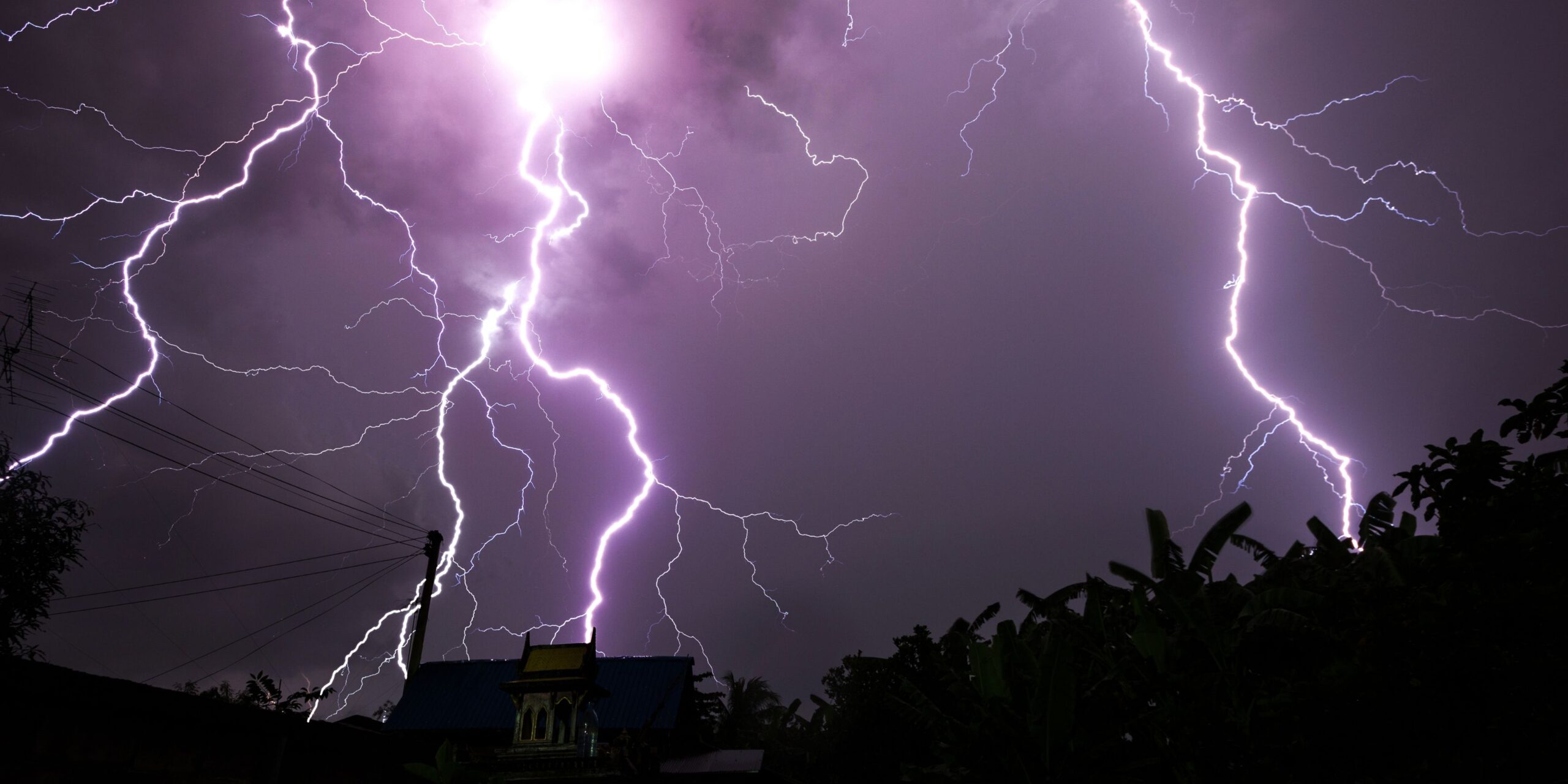 isolated thunderstorm